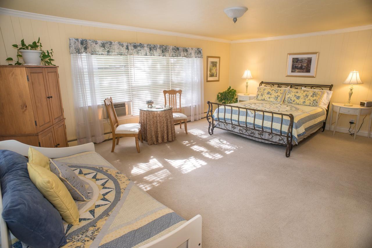 Willow Pond Bed And Breakfast Grand Junction Eksteriør billede